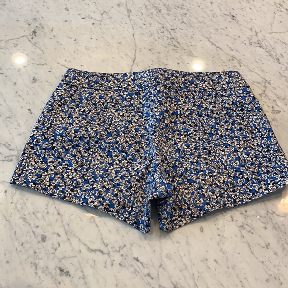 WOMANS J. CREW FLORAL SHORTS WITH STRETCH SIZE 8 - Picture 4 of 5